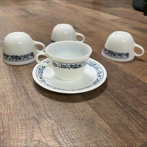 Vintage Pyrex Corelle Old Town Blue Onion Collection Tea Cups and Plate